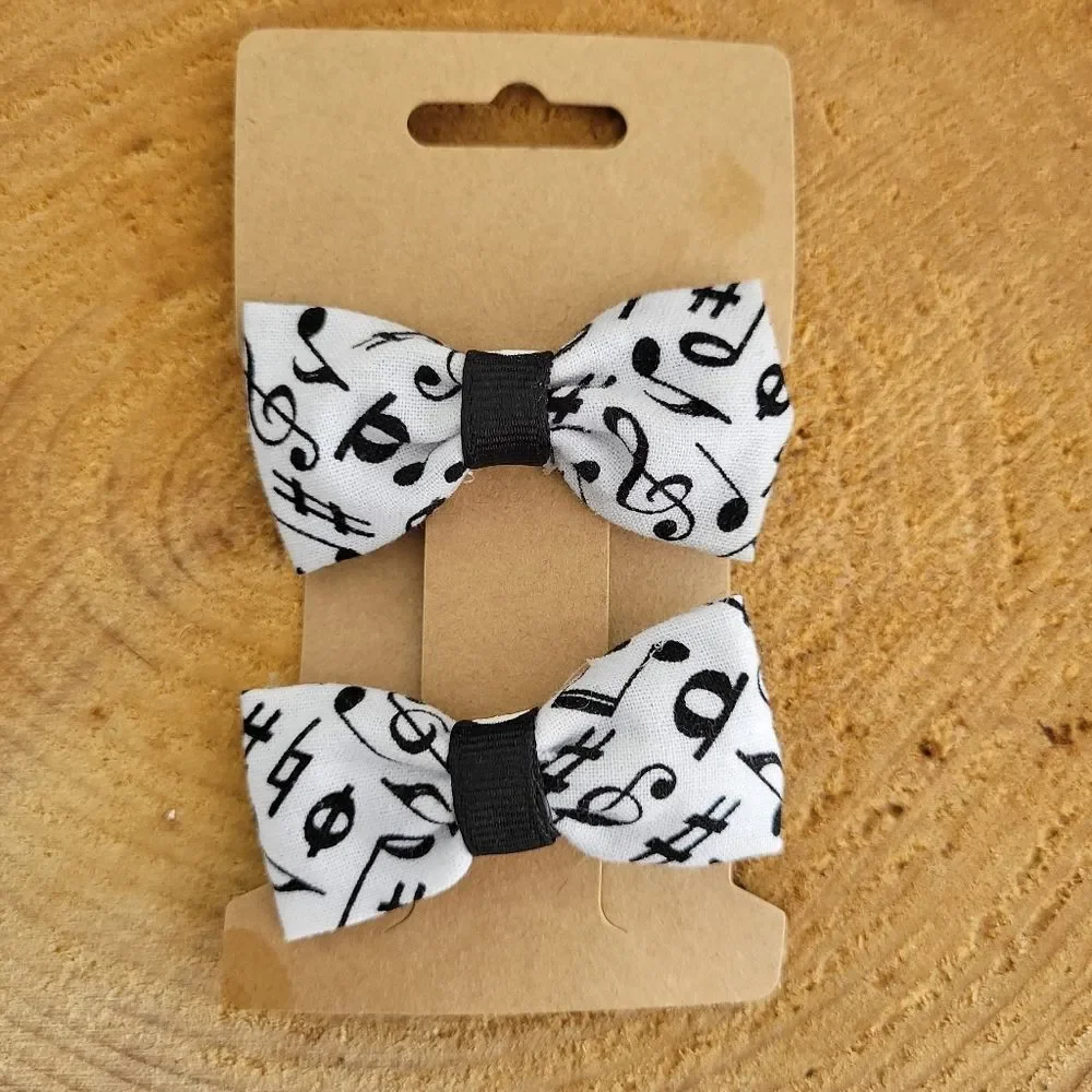 Handmade Fabric White & Black Musical Note Hair Bow Clips 2pk